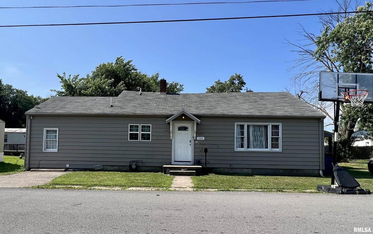1005 E Griggs St., Marion, IL 62959