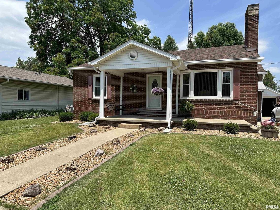 607 E Elm St., West Frankfort, IL 62896