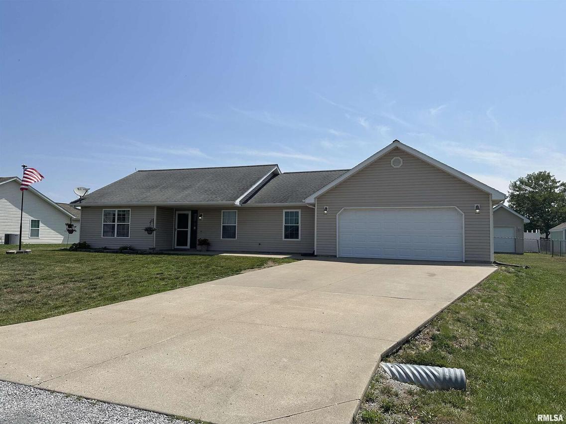 11266 Alta Dr., Carterville, IL 62918