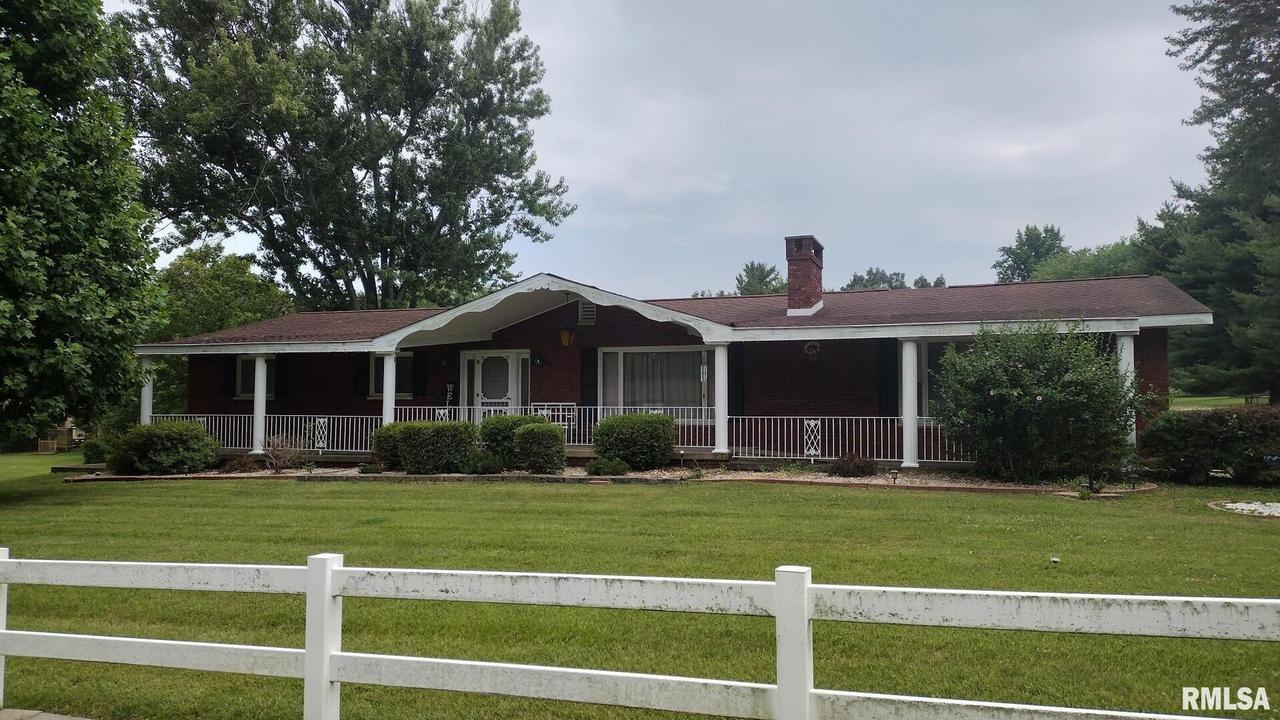 504 E Clark Tr., Herrin, IL 62948