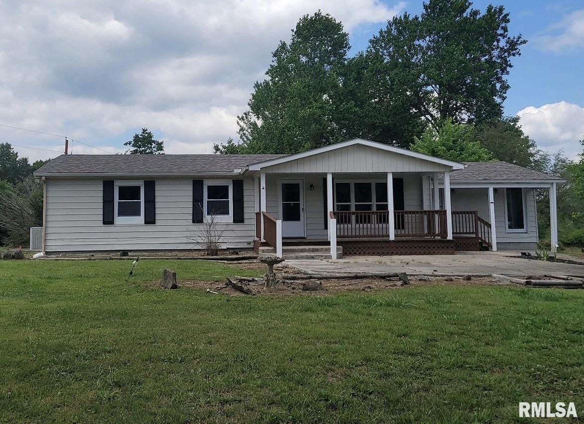 3255 Grassy Rd., Carbondale, IL 62902