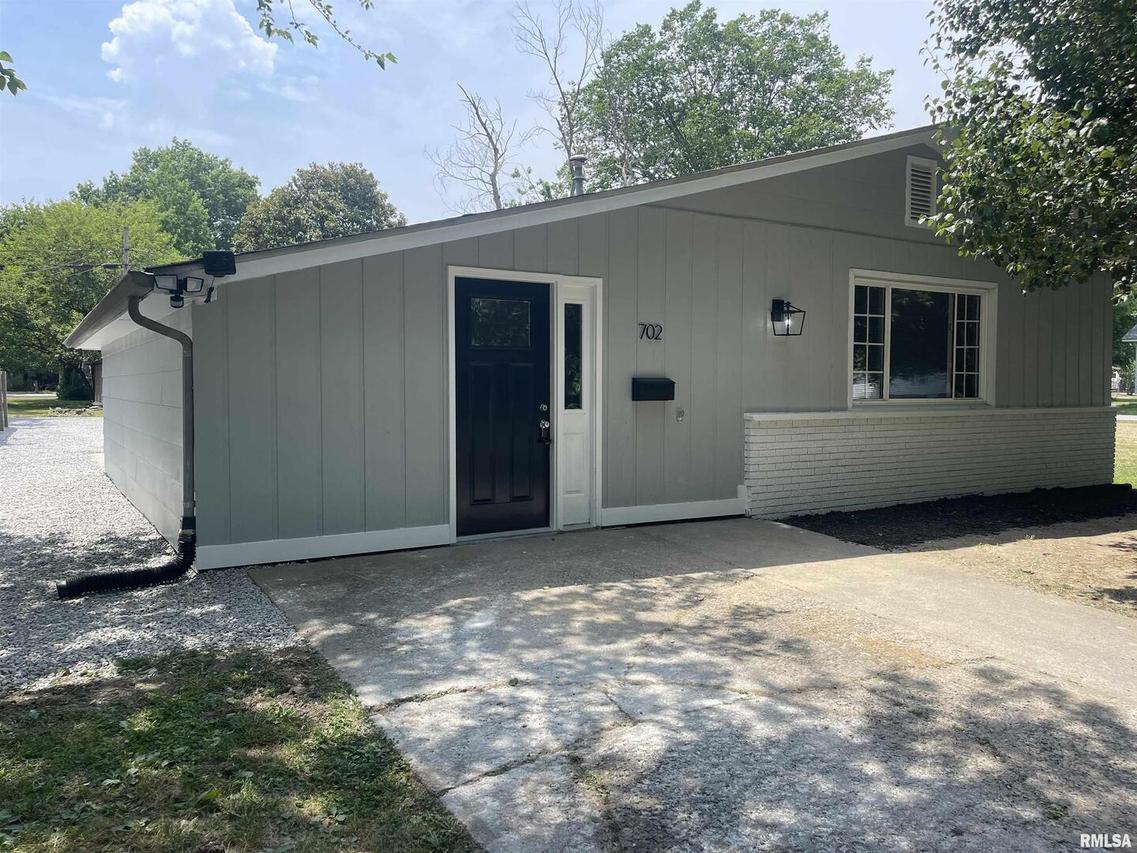 702 S Aikman St., Marion, IL 62959