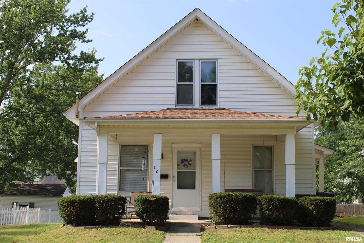 121 W Warmouth St., Salem, IL 62881
