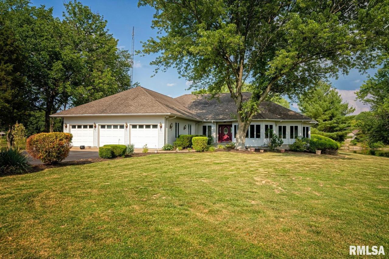 622 Lake Shore Dr., Murphysboro, IL 62966