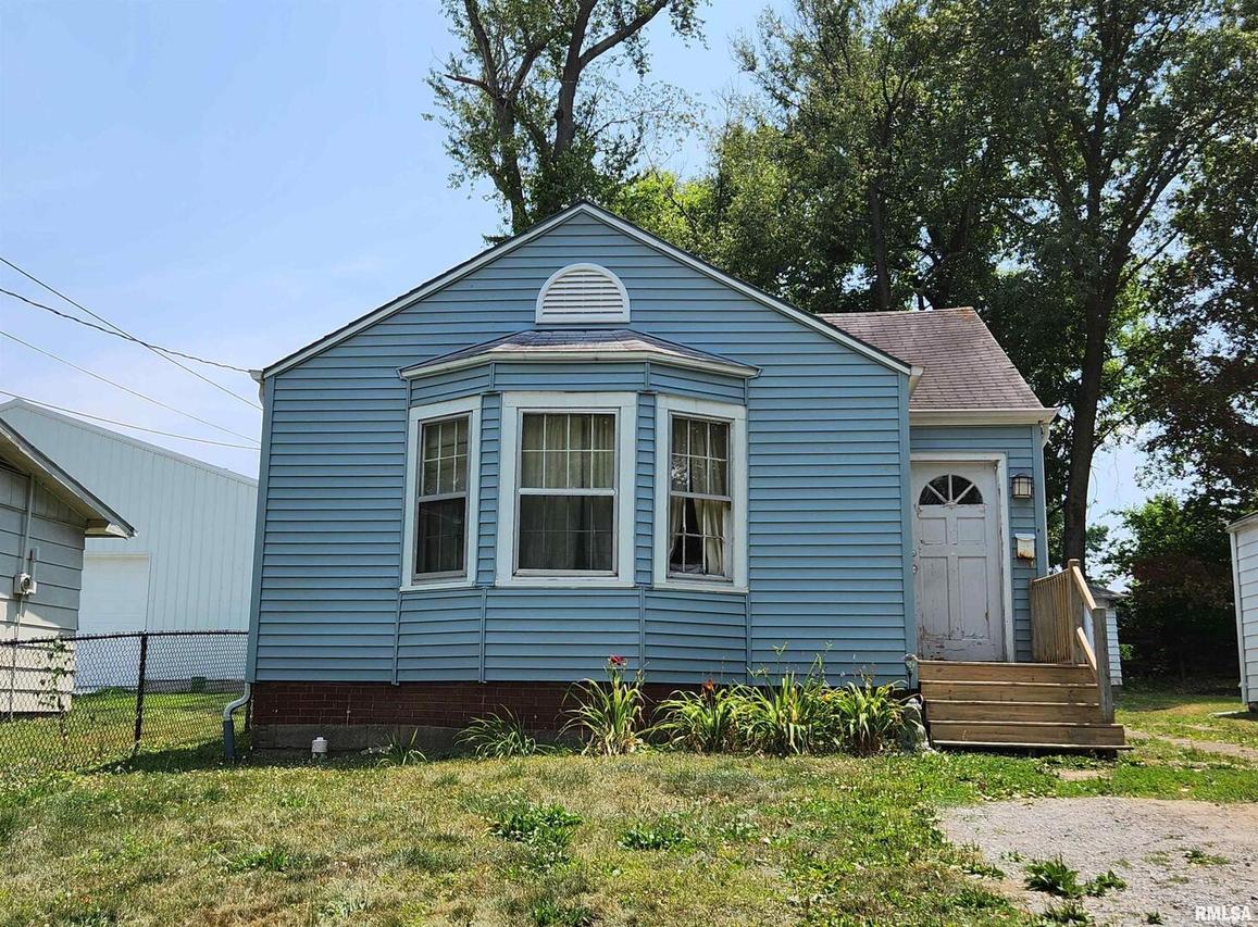 815 Maple St., Mt Vernon, IL 62864