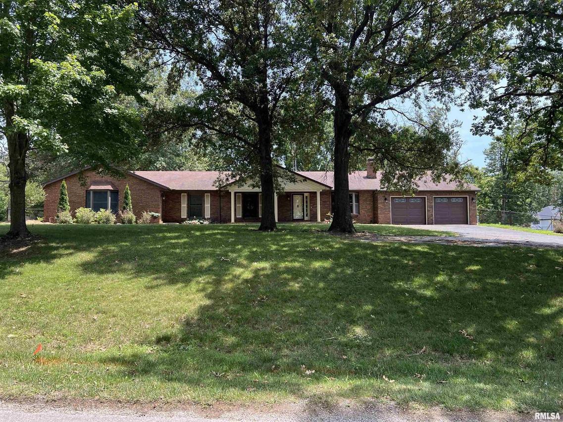 2702 Lakewood Dr., Vandalia, IL 62471