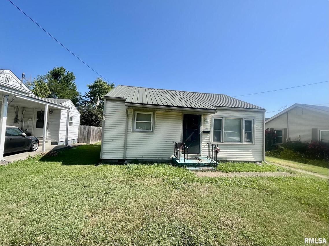 701 W 19th St., Metropolis, IL 62960