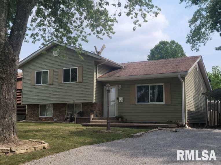 115 Young Ave., Anna, IL 62906