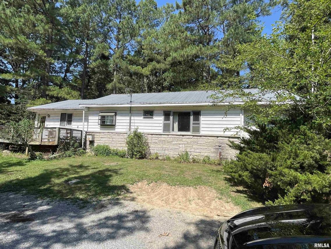 11159 Country Club Rd., Marion, IL 62959