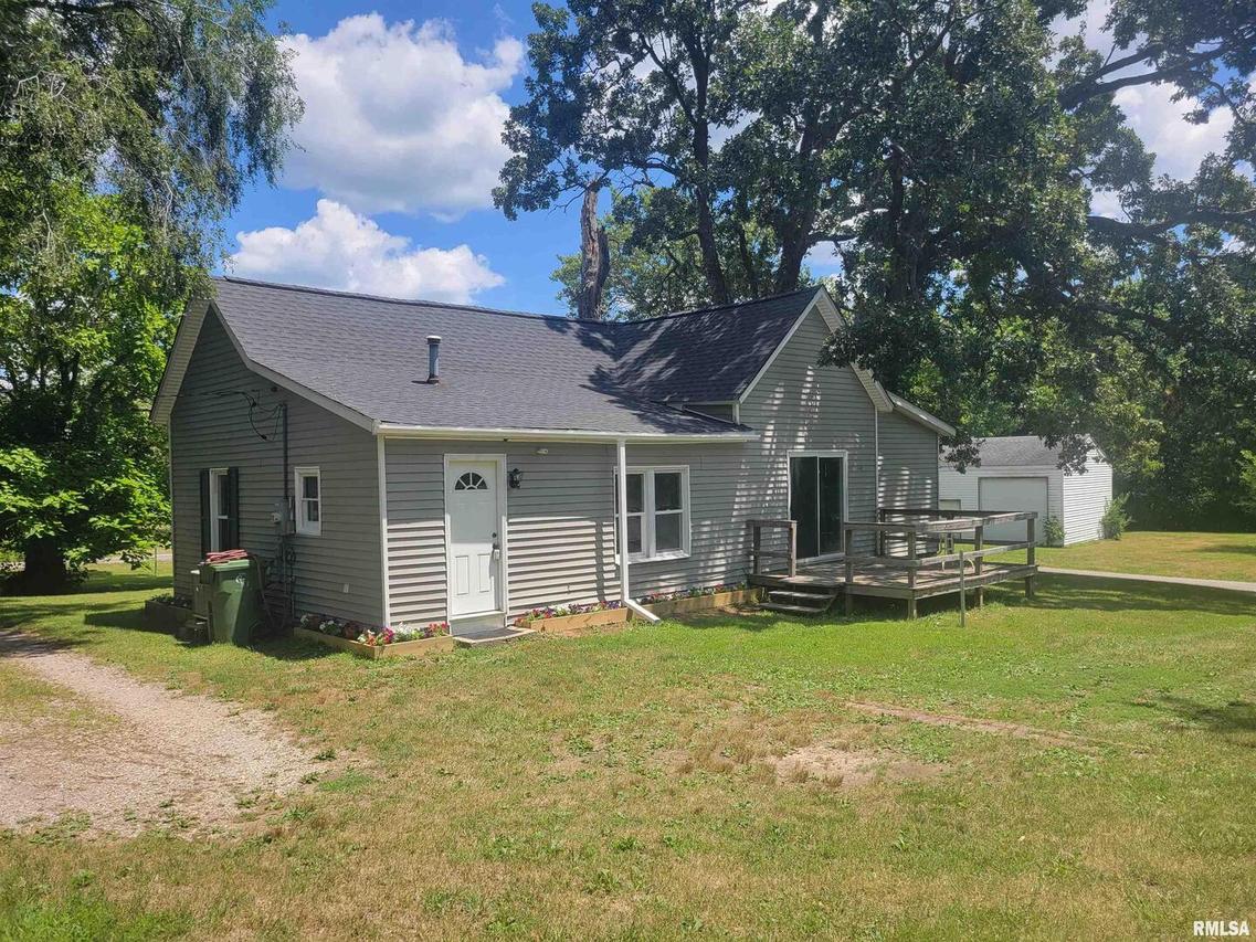 207 N Oak St., Bluford, IL 62814