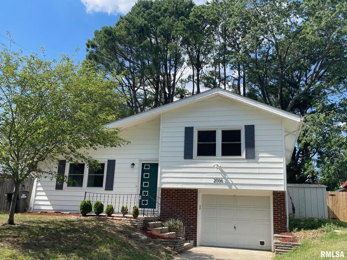 2006 W Meadow Ln., Carbondale, IL 62901