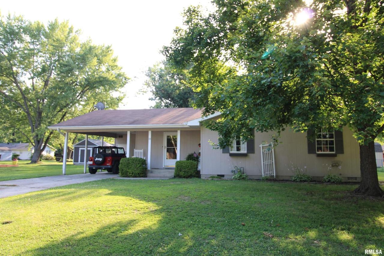 115 Fielder Dr., Salem, IL 62881