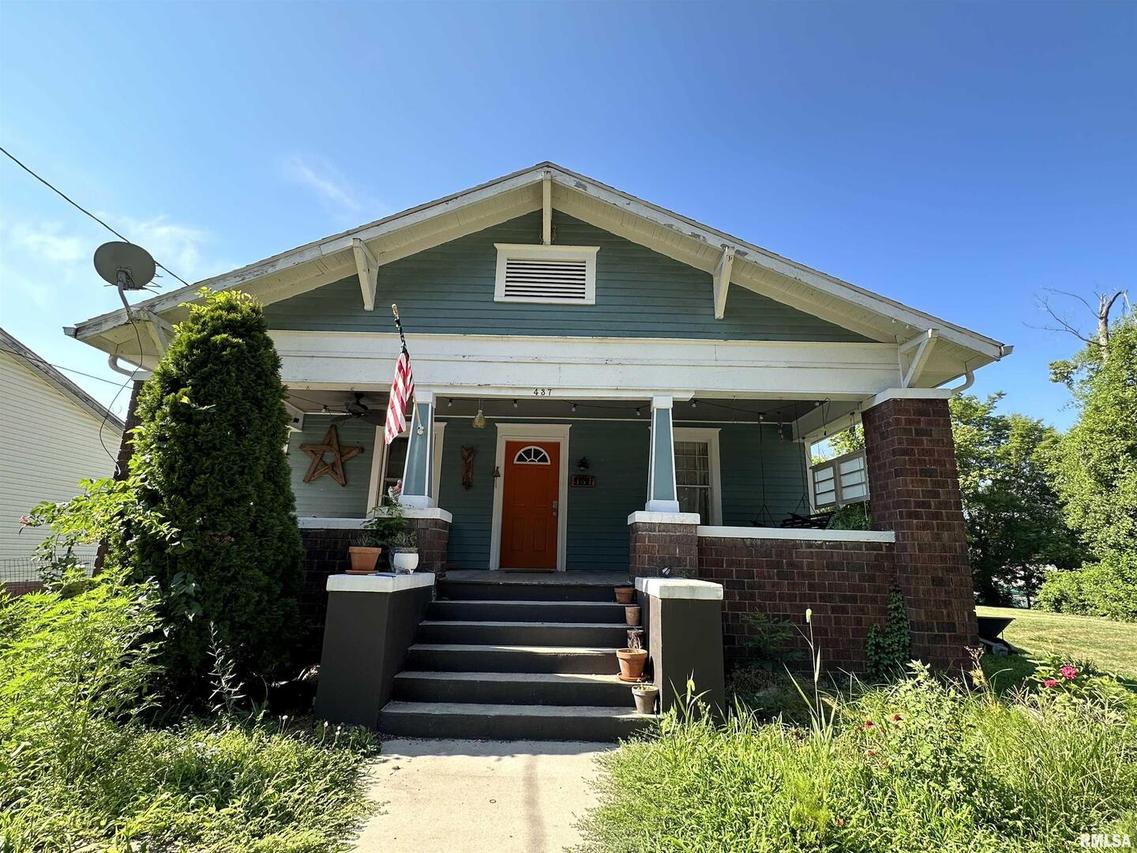 437 North St., Murphysboro, IL 62966