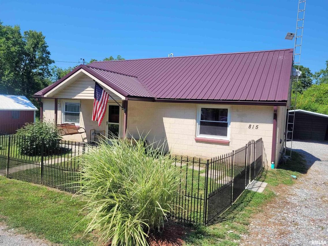 815 N 4th St., Mt Vernon, IL 62864