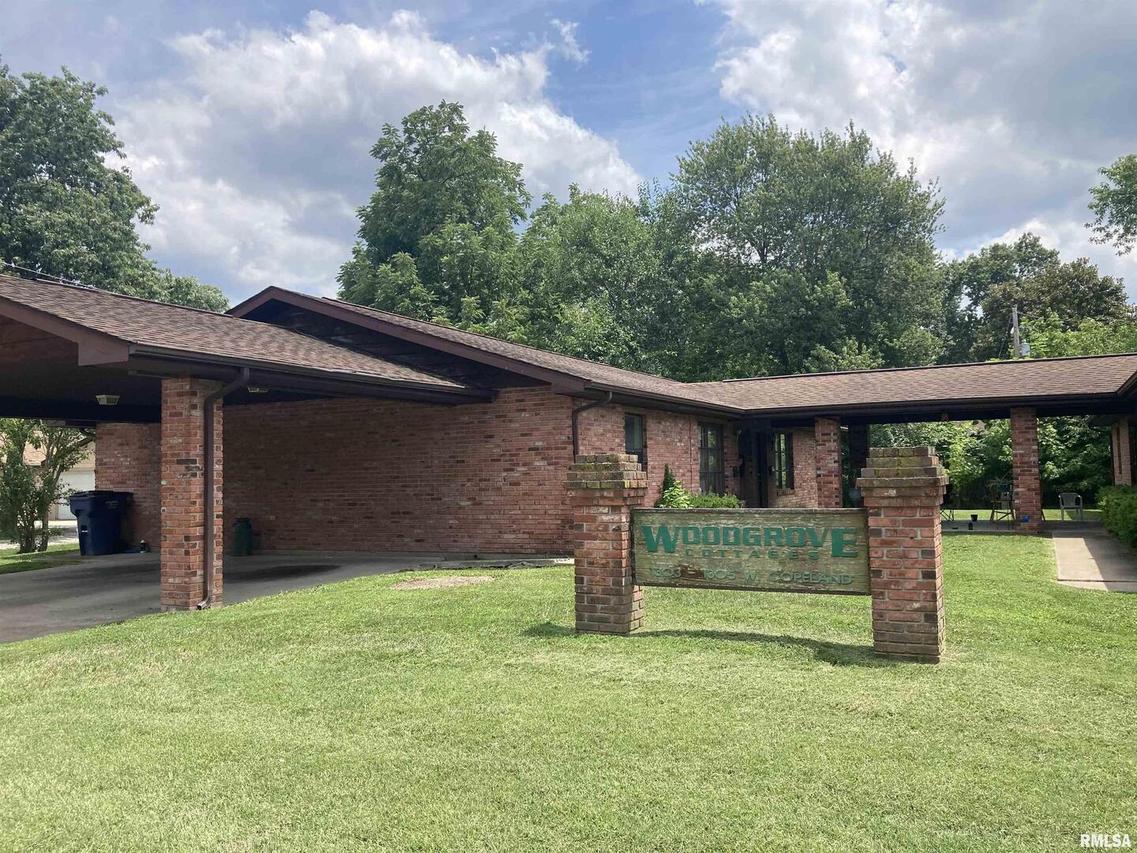 1303 & 1305 W Copeland St., Marion, IL 62959