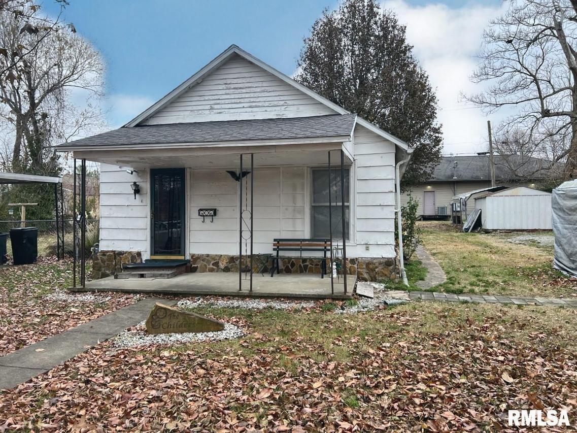 916 S 16th St., Herrin, IL 62948