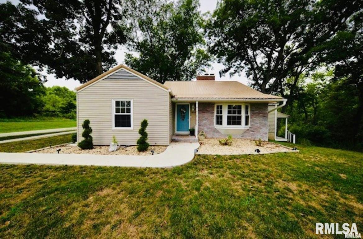 16488 E Country Club Rd., Mt Vernon, IL 62864