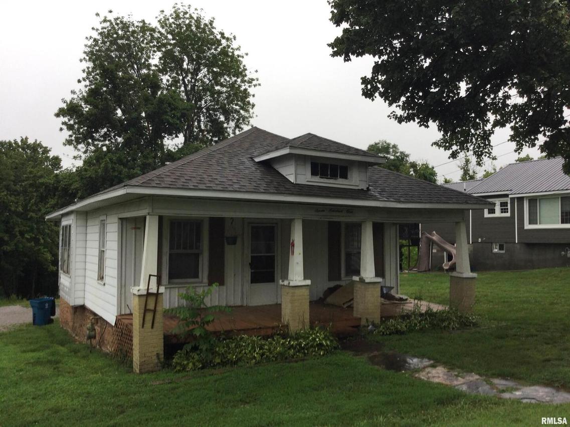 701 E Heacock St., Jonesboro, IL 62952