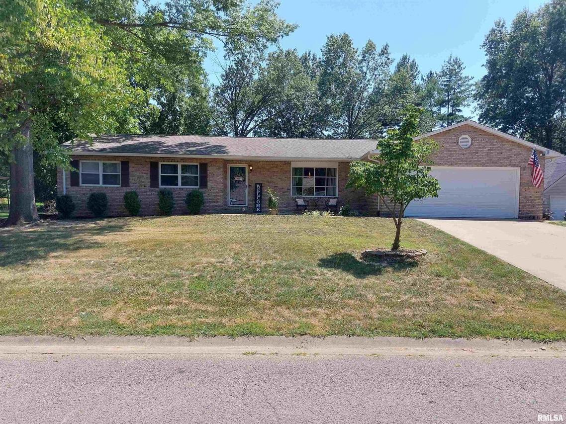 4213 Fox Creek Rd., Mt Vernon, IL 62864