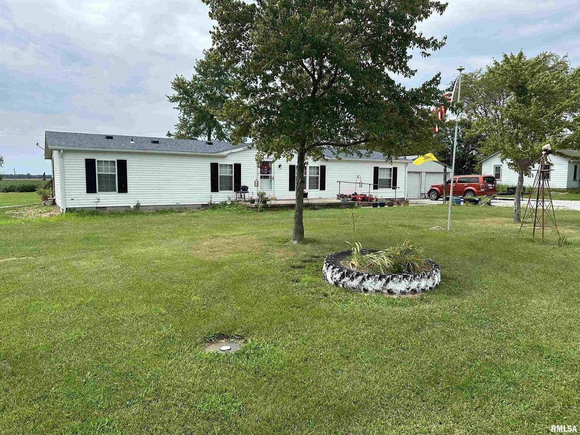 1861 Bell Club Rd., Centralia, IL 62801