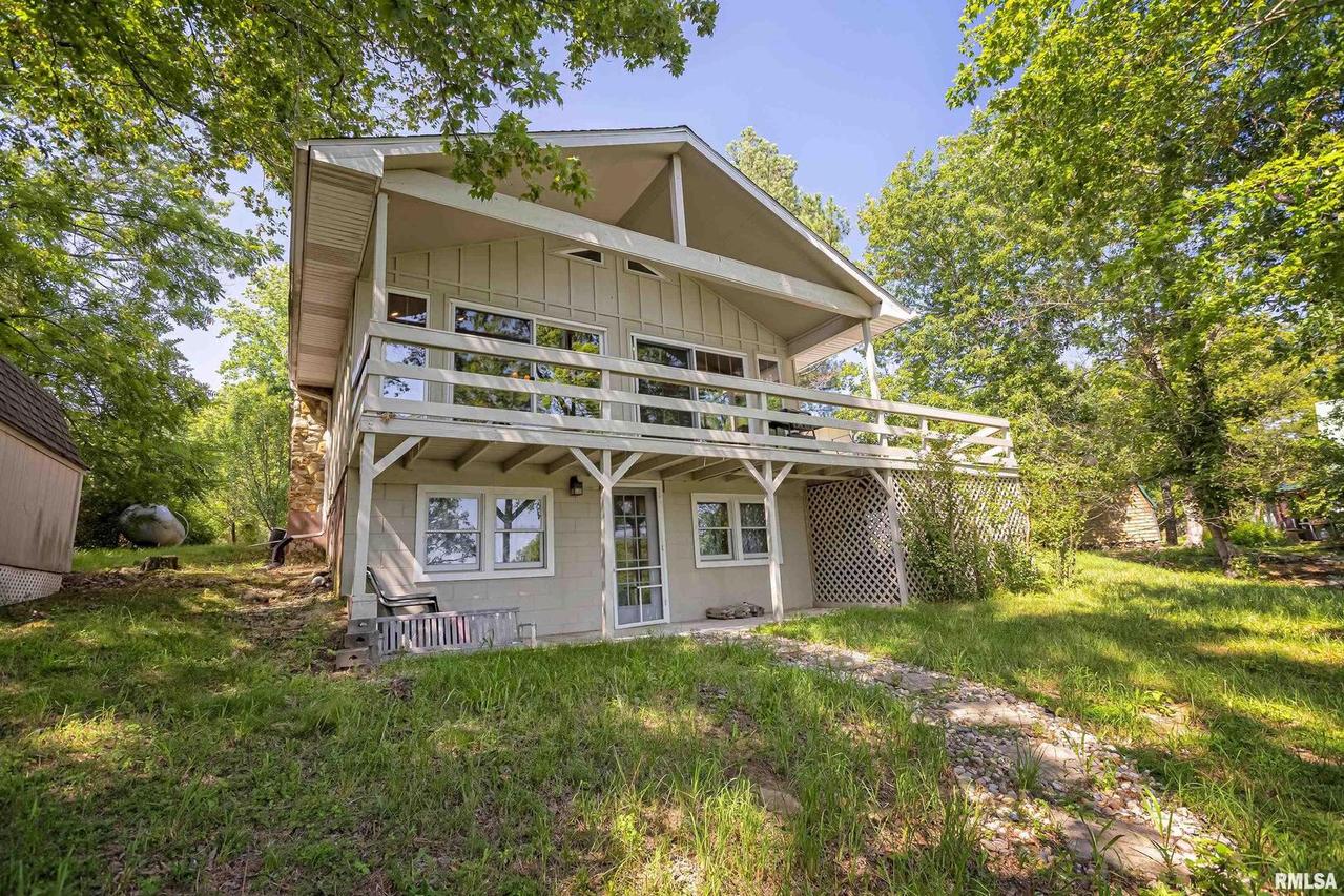 1150 Lakeview Dr., Creal Springs, IL 62922