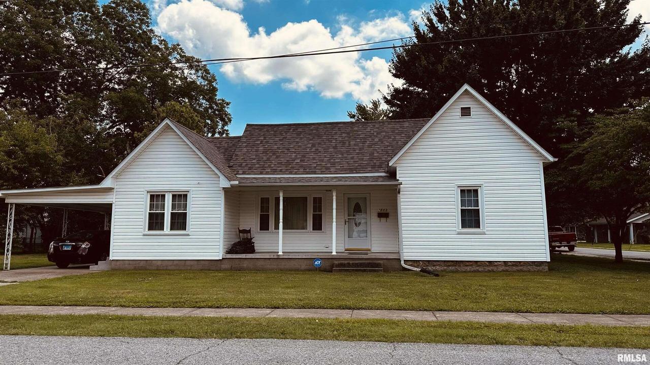1203 W Walnut St., Marion, IL 62959