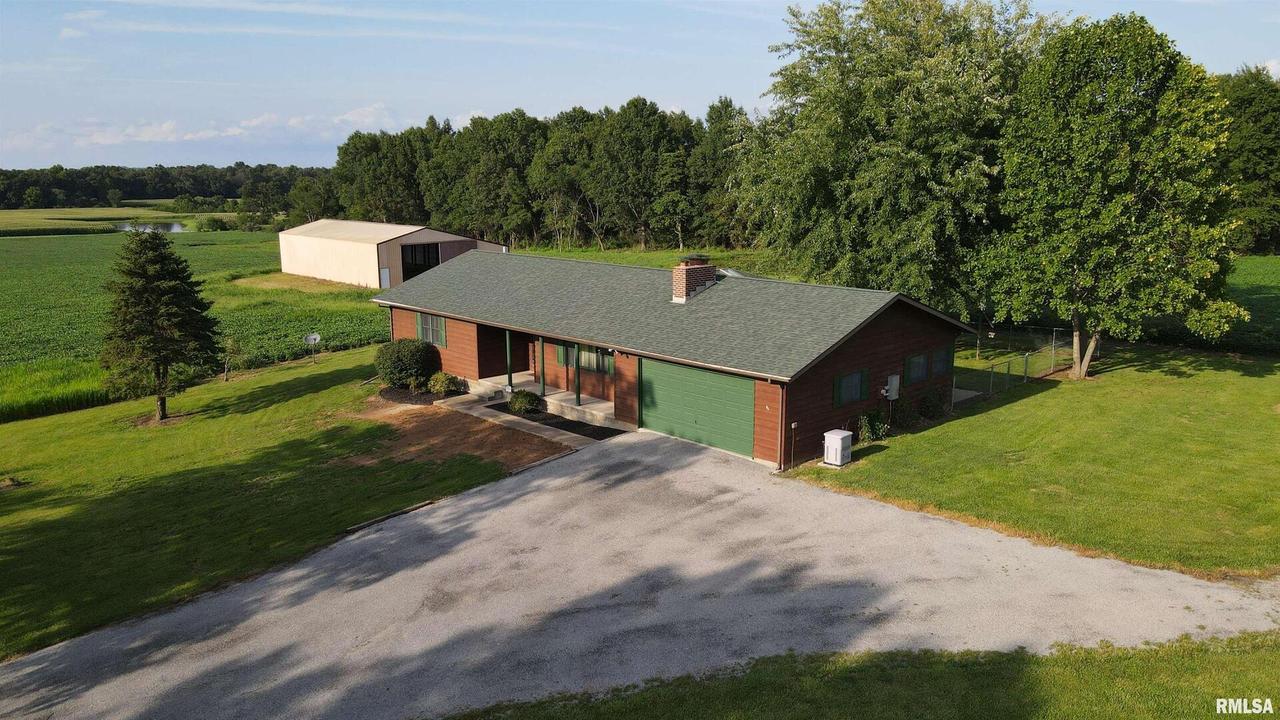 17500 Monroe Rd., Johnston City, IL 62951