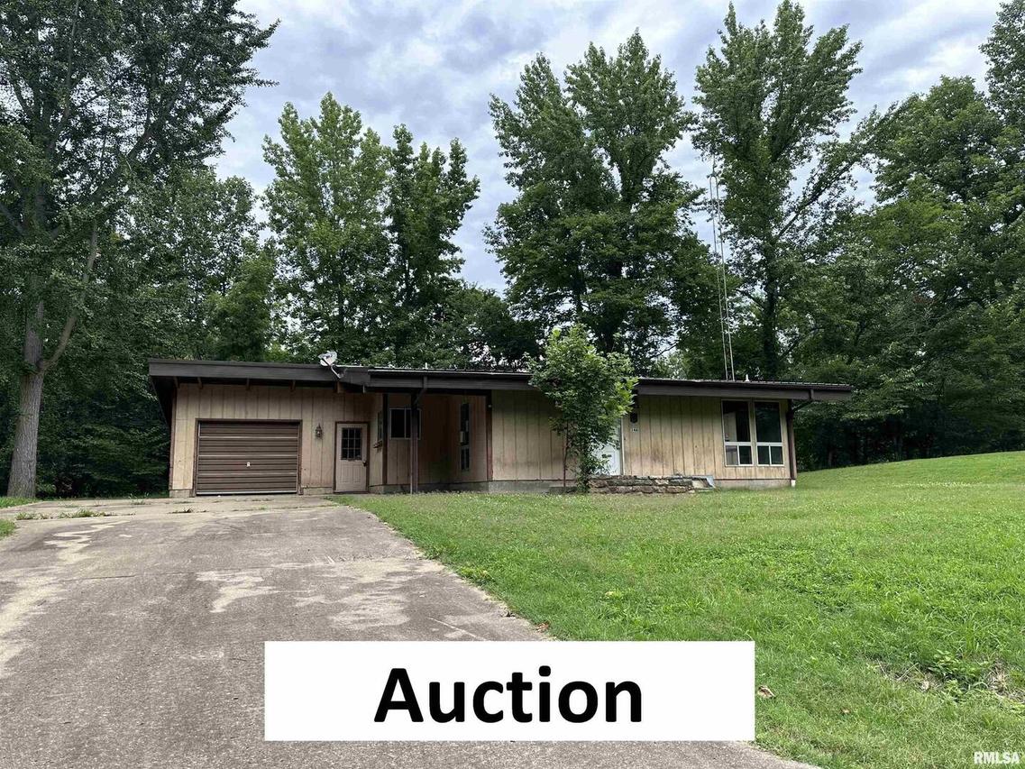 146 Bassett School Rd., Elizabethtown, IL 62931