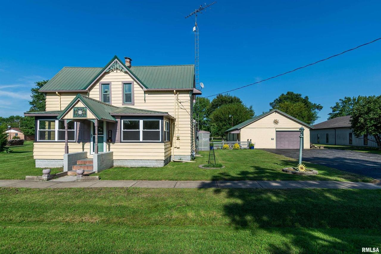 508 S Elm St., Ina, IL 62846