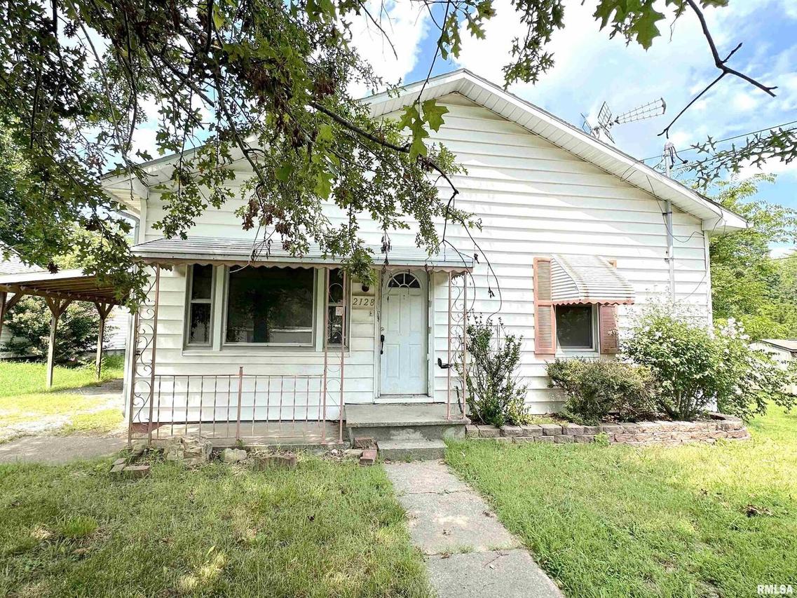 2128 Rains St., Murphysboro, IL 62966