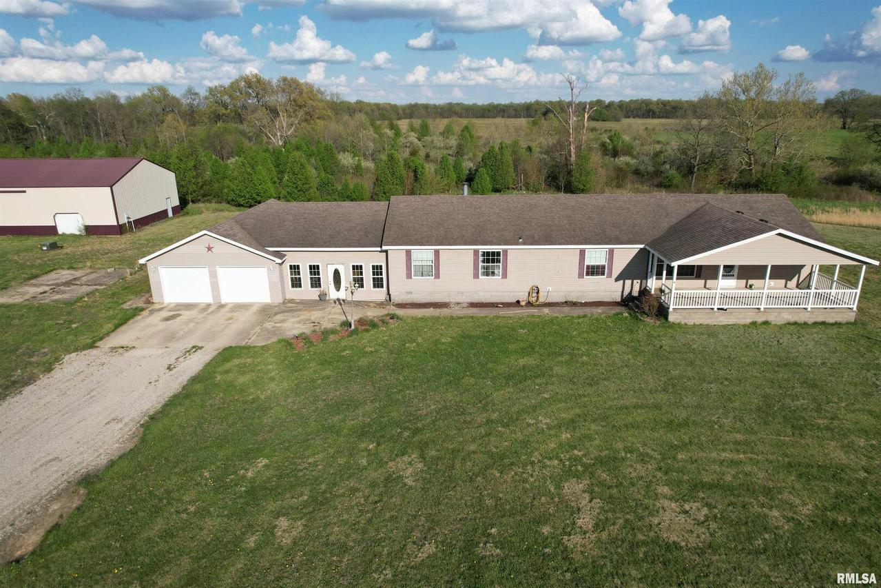 1962 Charleston Rd., Salem, IL 62881