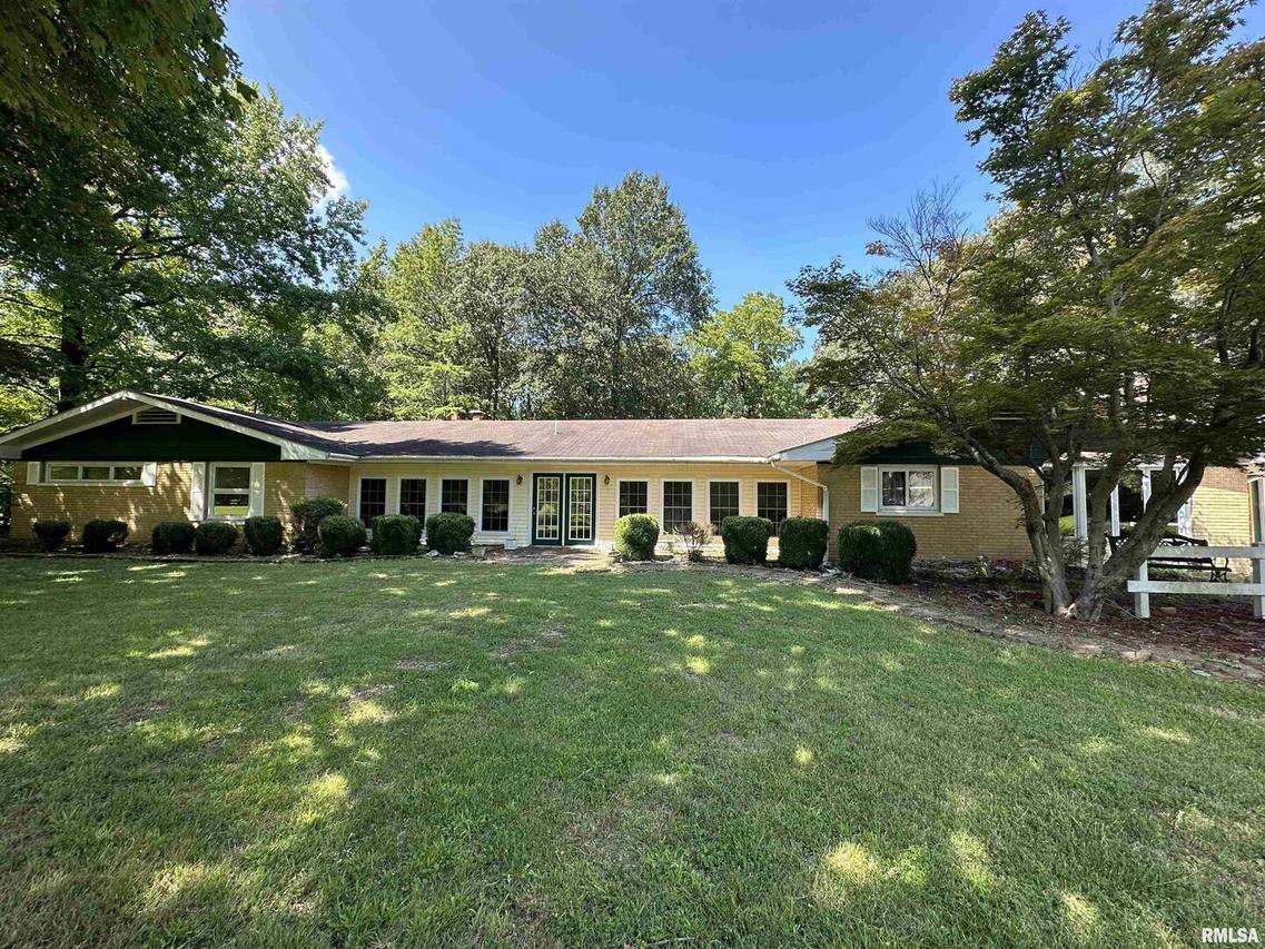 65 Hidden Trace, Carbondale, IL 62901