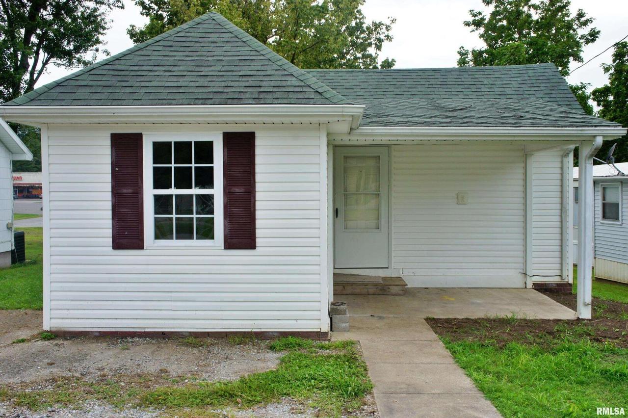 702 W 11th St., Metropolis, IL 62960