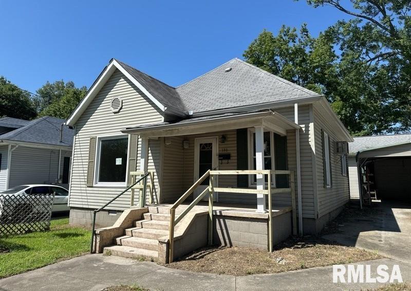 105 S Shaw St., Harrisburg, IL 62946