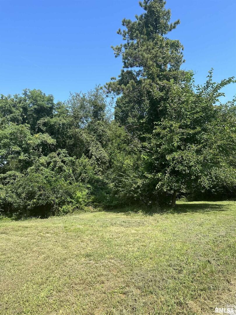 909-911 S Wilson St., Benton, IL 62812