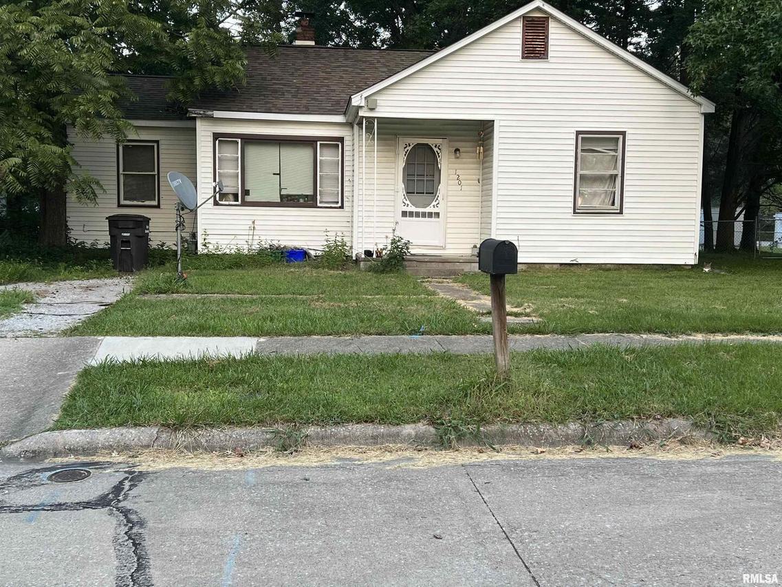 1201 N Bridge St., Carbondale, IL 62901