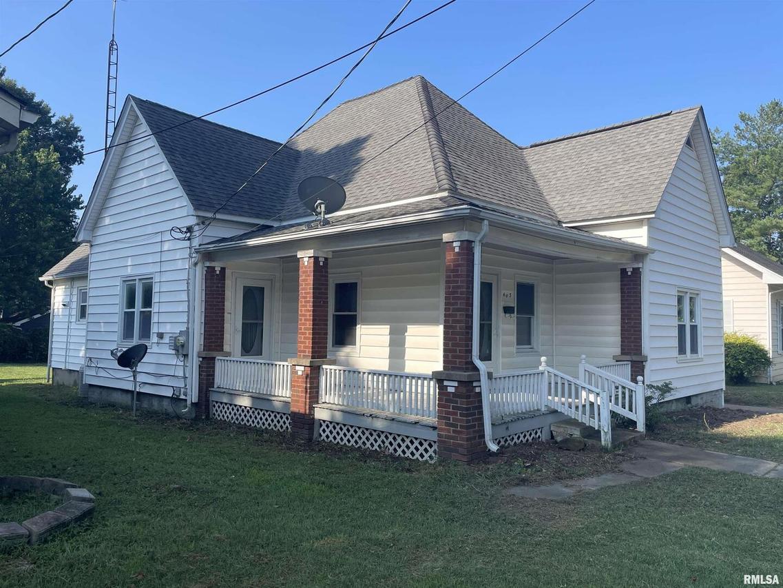 403 E 9th St., Johnston City, IL 62951