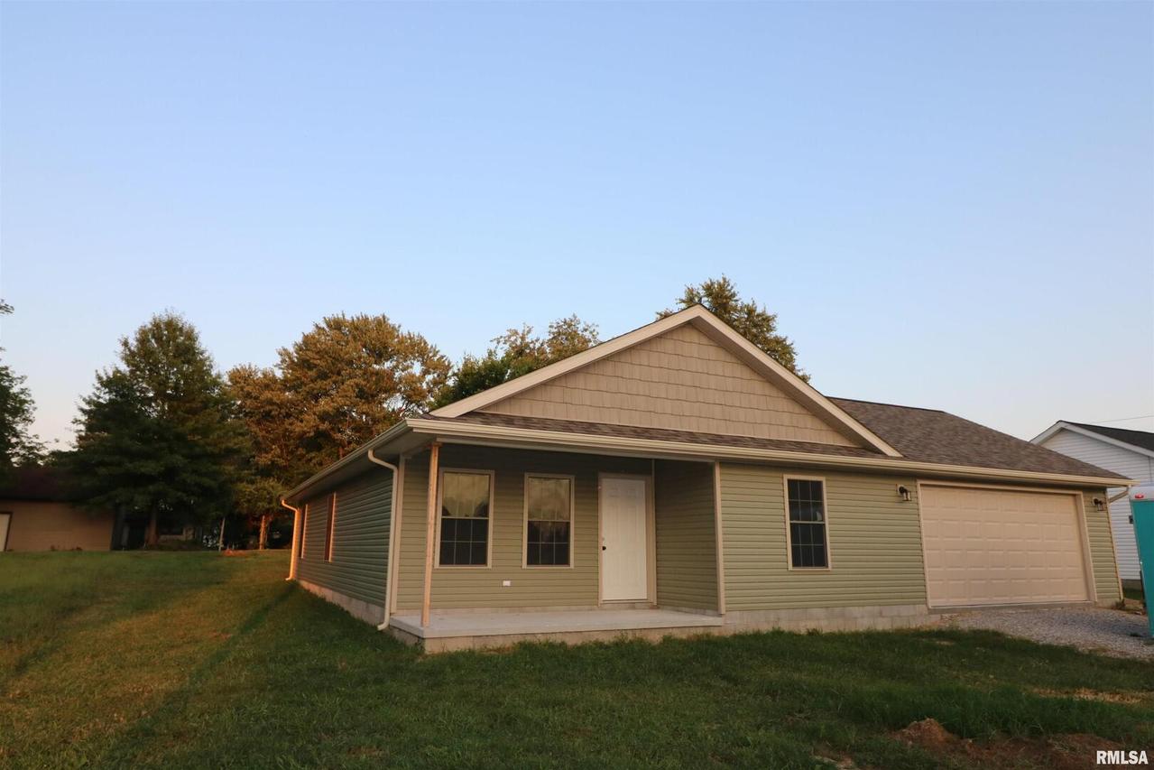 304 S Pennsylvania St., Carterville, IL 62918