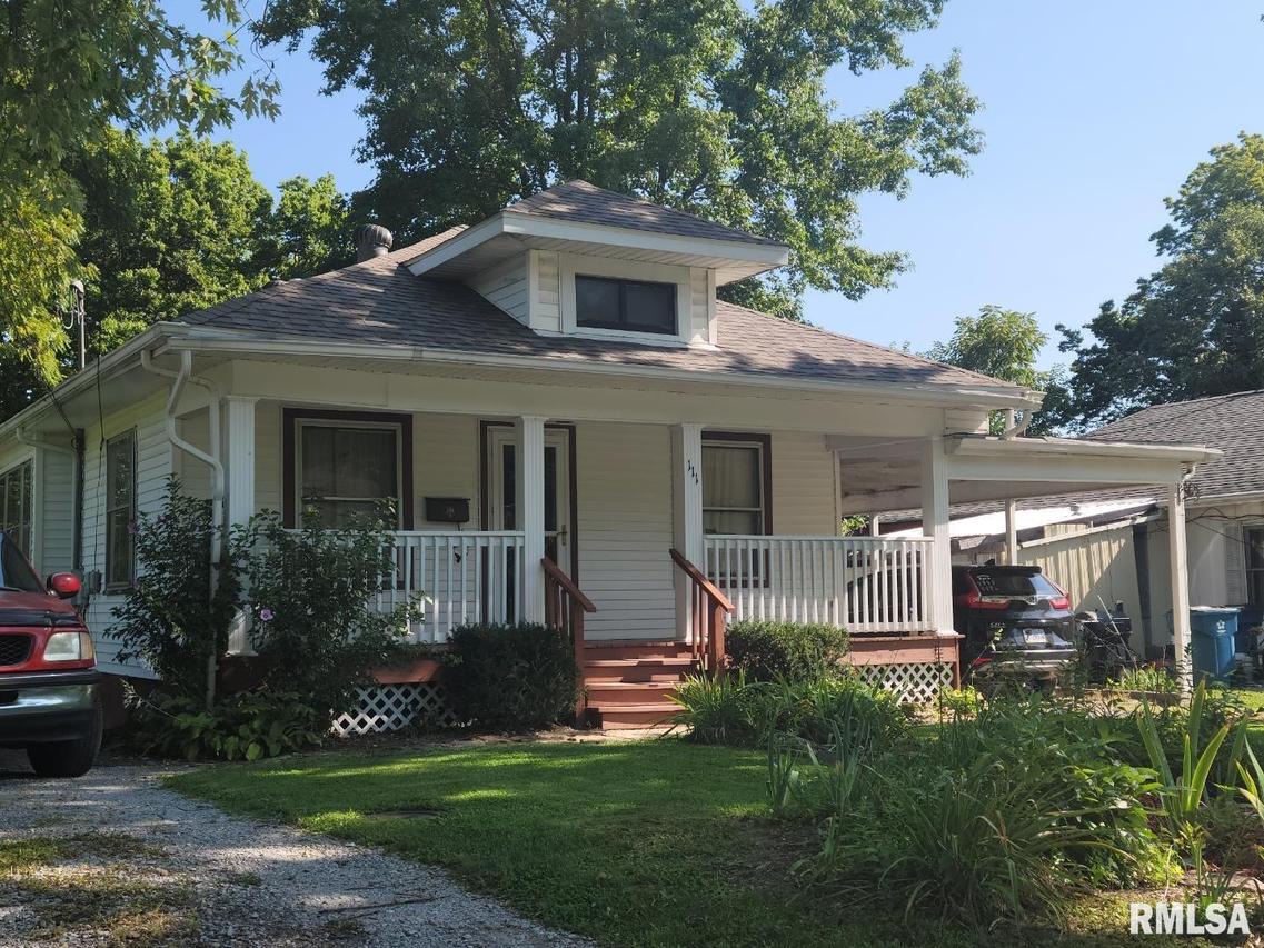 111 Douglas St., Anna, IL 62906