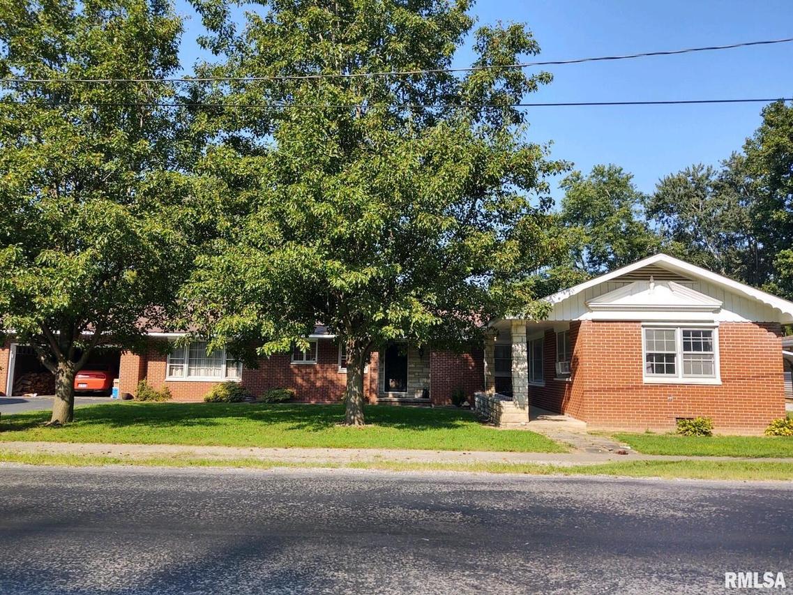 805 N 6th St., Vienna, IL 62995