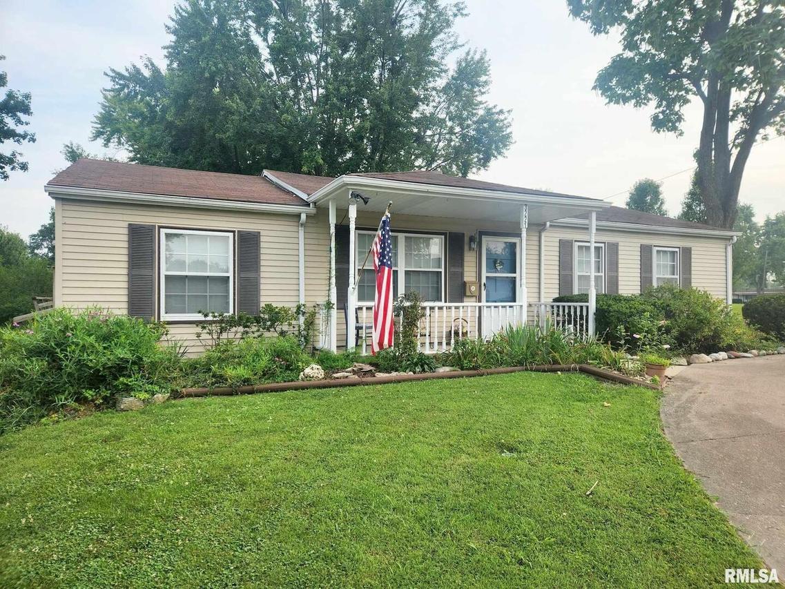 3221 Wildrose Dr., Mt Vernon, IL 62864