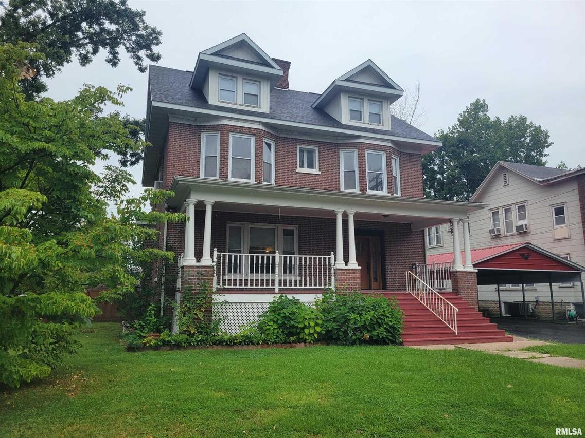 627 E Broadway Ave., Centralia, IL 62801