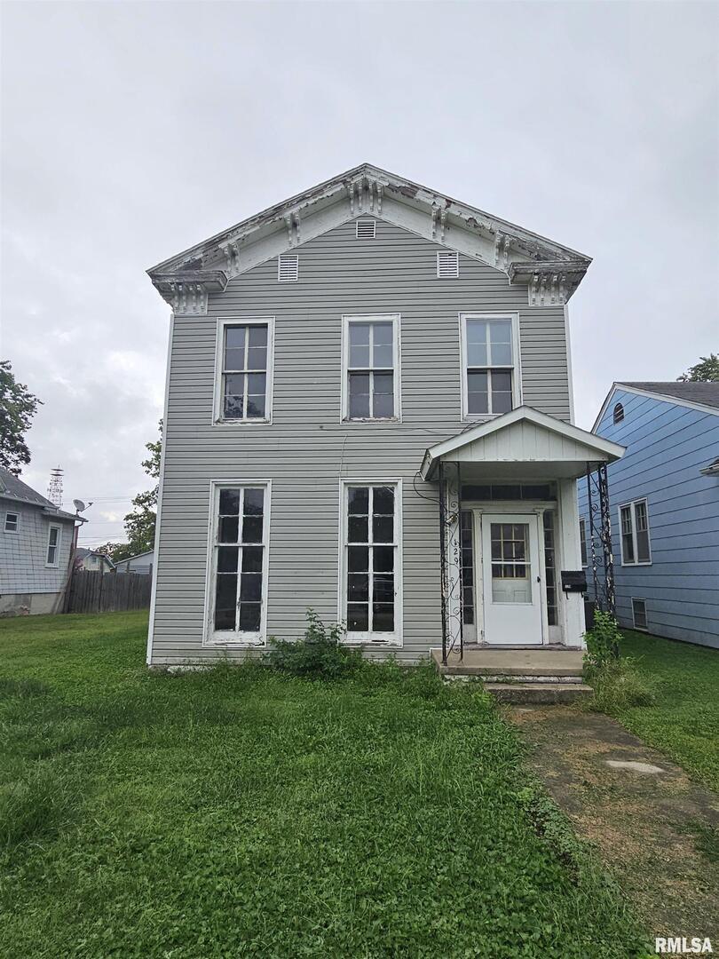 129 S Cherry St., Centralia, IL 62801