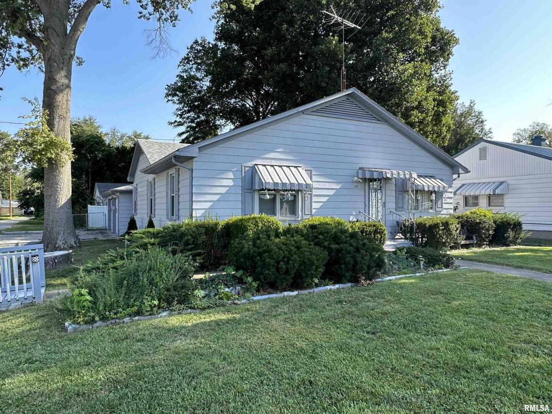 624 E Calumet St., Centralia, IL 62801