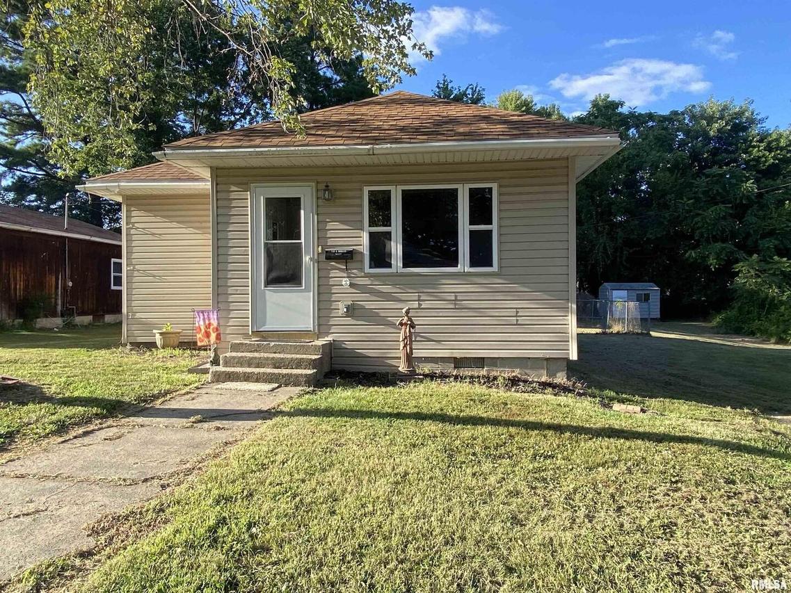 719 Burkett St., Benton, IL 62812