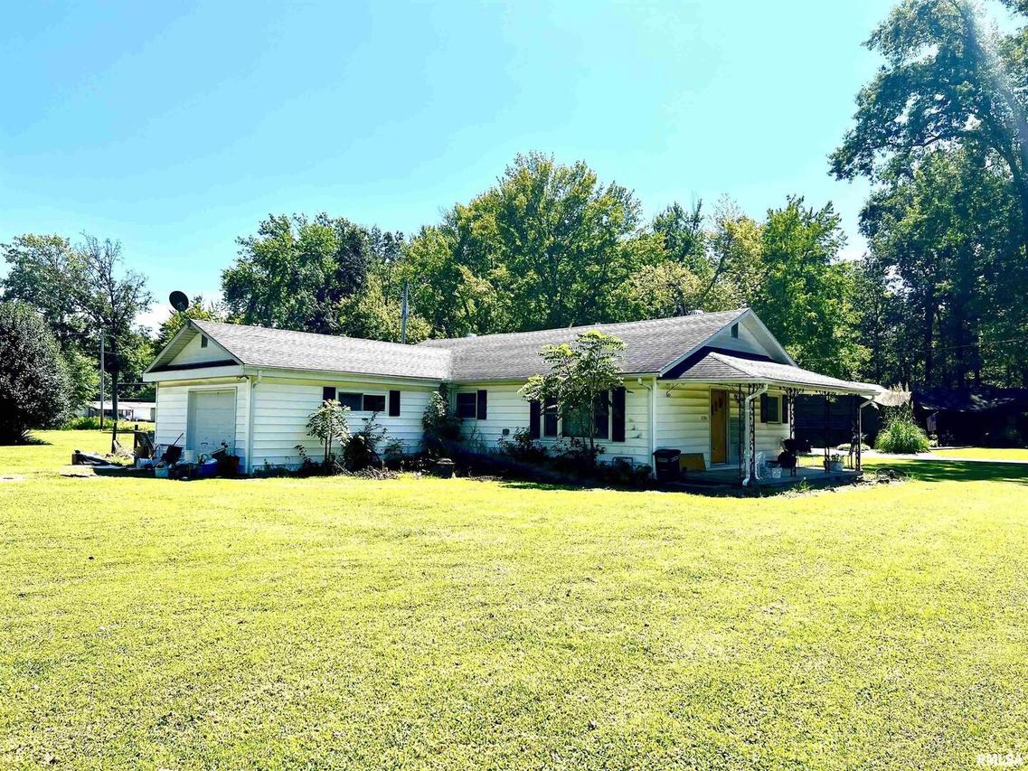 2700 N 17th St., Herrin, IL 62948