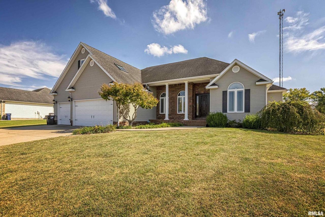 1305 Cardinal Dr., Marion, IL 62959