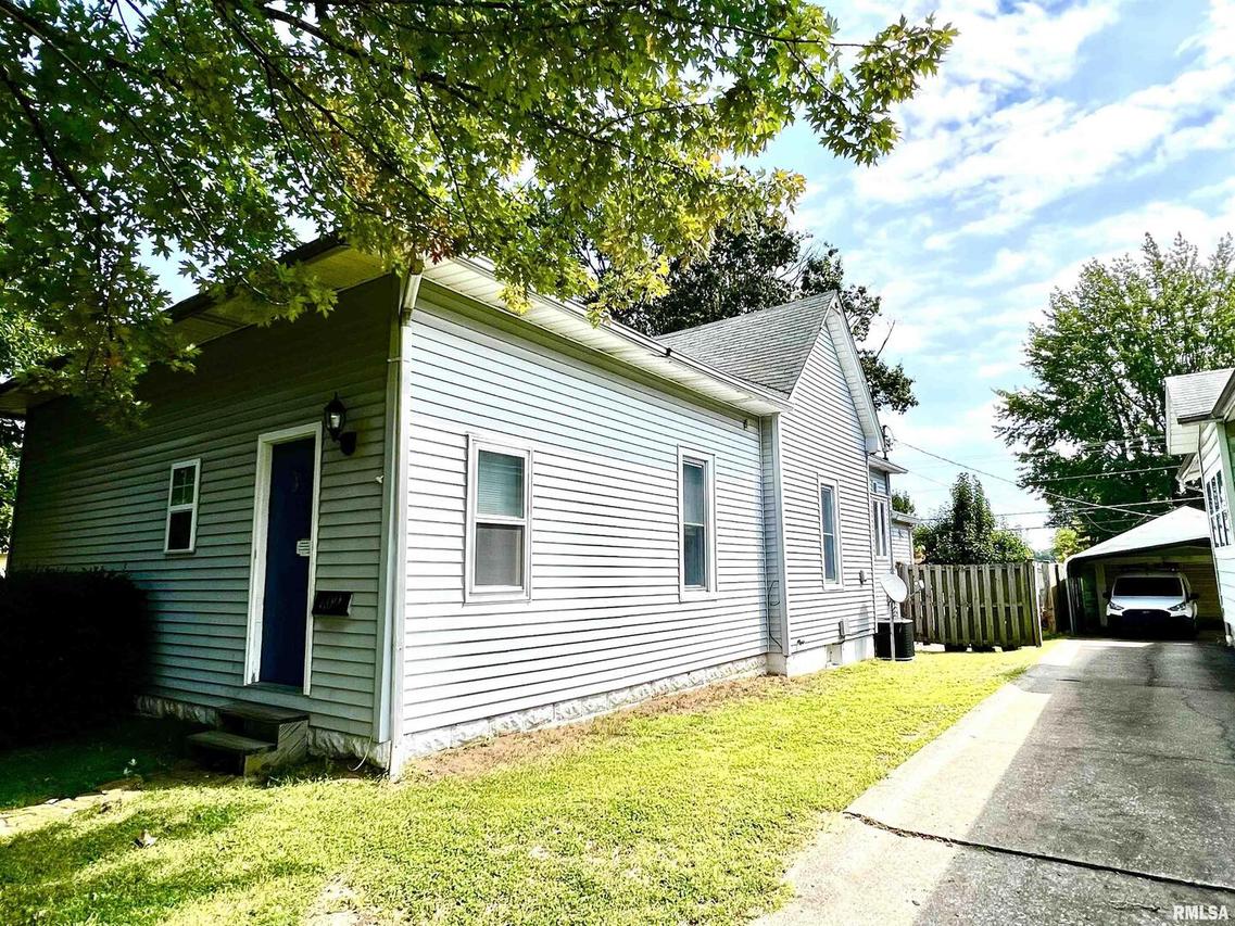 600 S 13th St., Herrin, IL 62948