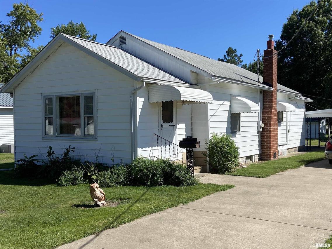 1105 E Reeves St., Marion, IL 62959