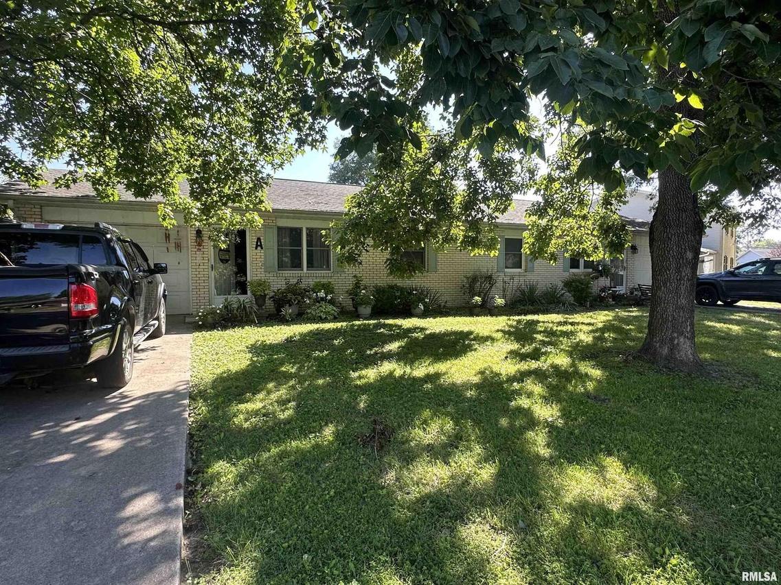 1116 & 1118 Sandra Ct., Murphysboro, IL 62966